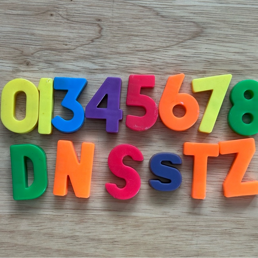 Fisher-Price Assorted Lot of Magnetic Numbers/Letters